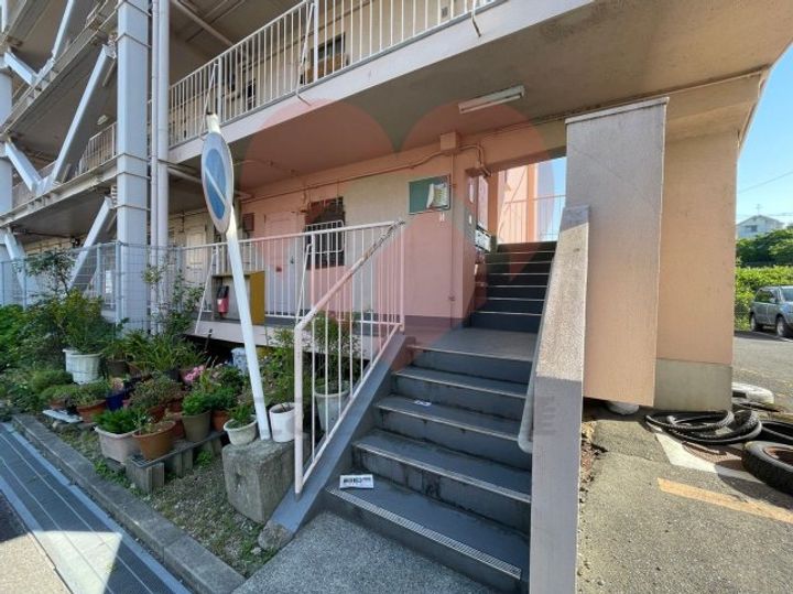 大阪府高槻市大蔵司1(マンション)の賃貸物件の地図
