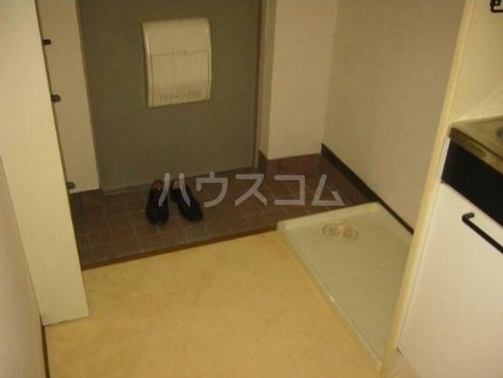 ルシアン多摩の玄関