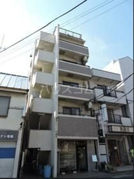 ルシアン多摩の外観