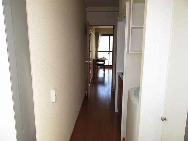 三河よしはまAの玄関