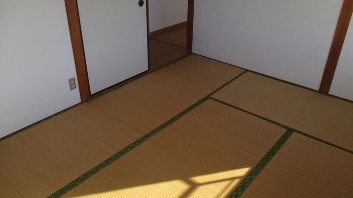 進西コーポの内装