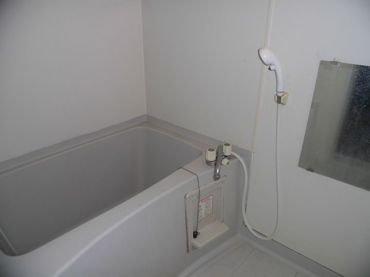 ロイヤルガーデン永田B棟の風呂