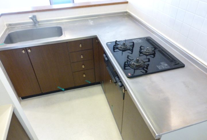 東京都港区芝2(マンション)の賃貸物件のキッチン