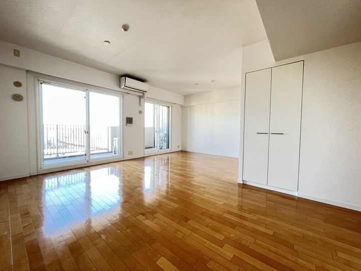 ハーバーレジデンス(セントラルウィング)の居間