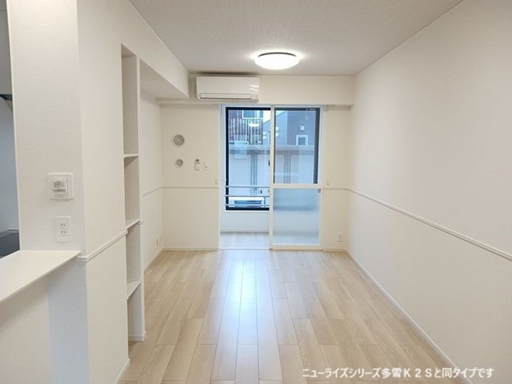 山形県山形市落合町字二口(アパート)の賃貸物件の居間