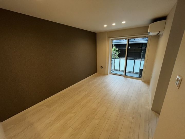 アルフラット万願寺の居間