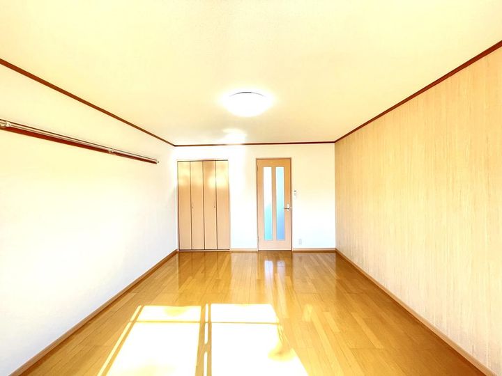 フレンドリーハウスIIの居間