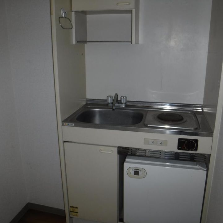 ヒルズ山手西のキッチン