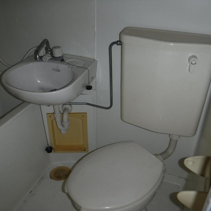 ヒルズ山手西の風呂