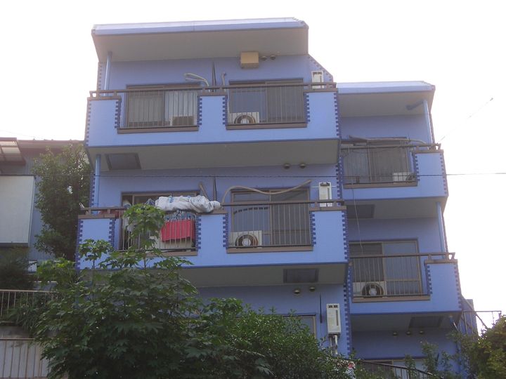 ヒルズ山手西の外観