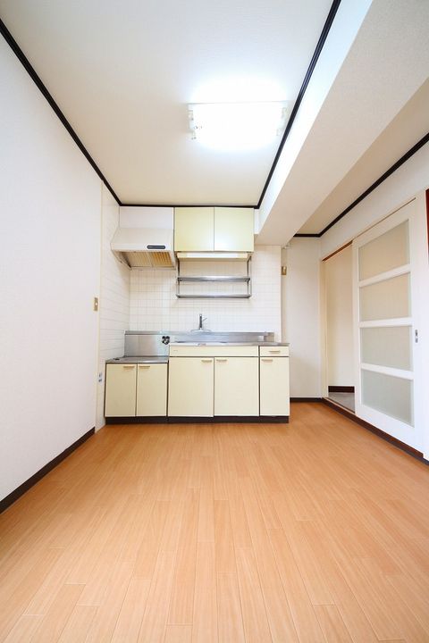 コーポラス北九のキッチン