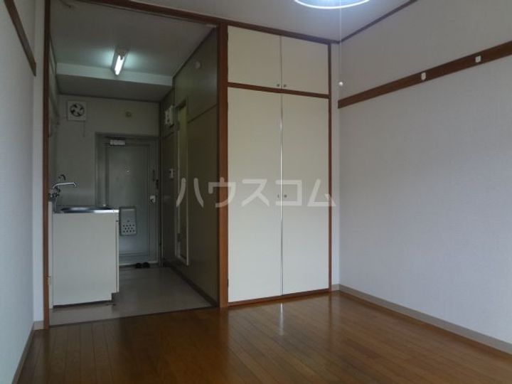 ハイツタケハナの居間