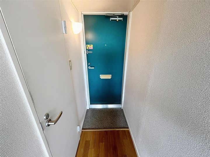 ラクラス瀬上Aの玄関