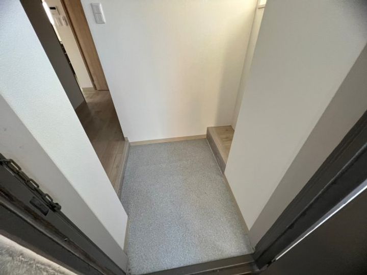 ヴィラけやきの玄関