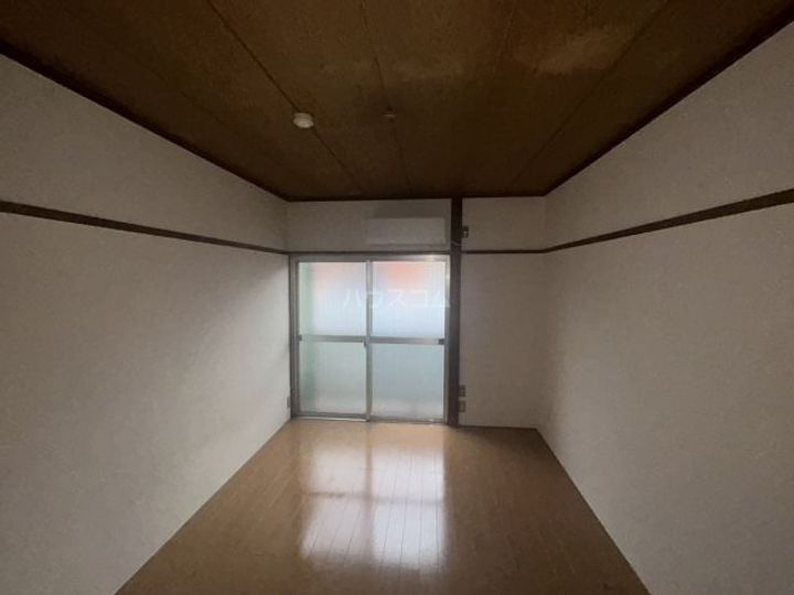セト若林パートIIの居間