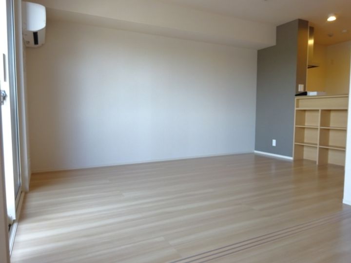 つくばエーツーの居間