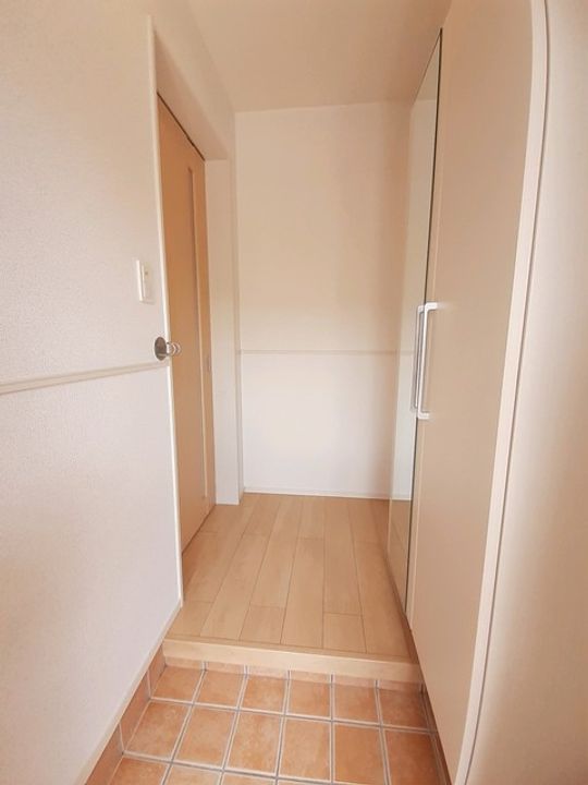 広島県福山市手城町4(アパート)の賃貸物件の玄関