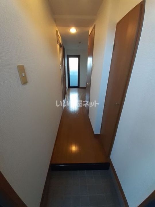 兵庫県神戸市垂水区五色山1(マンション)の賃貸物件の玄関