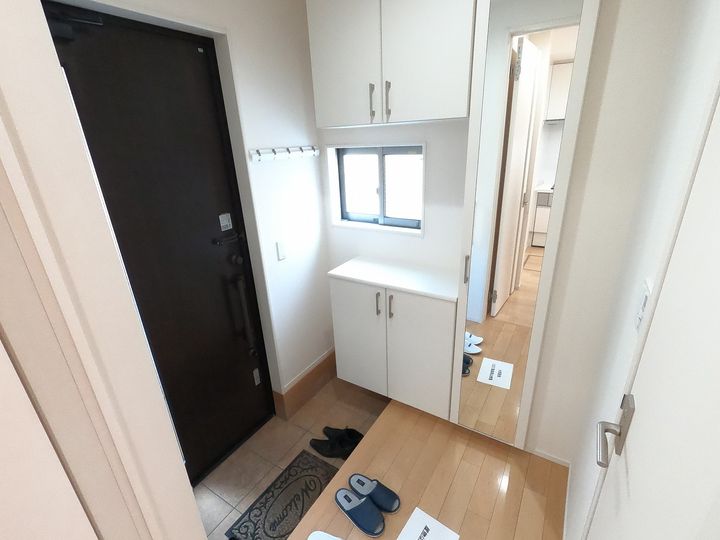 東京都小金井市前原町5(一戸建)の賃貸物件の玄関