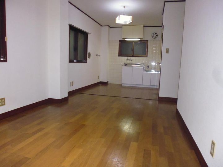 マキ高輪の居間