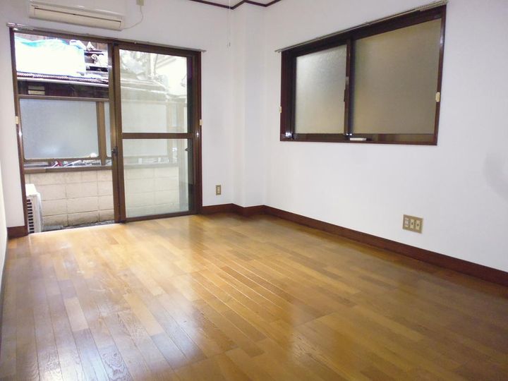 マキ高輪の居間