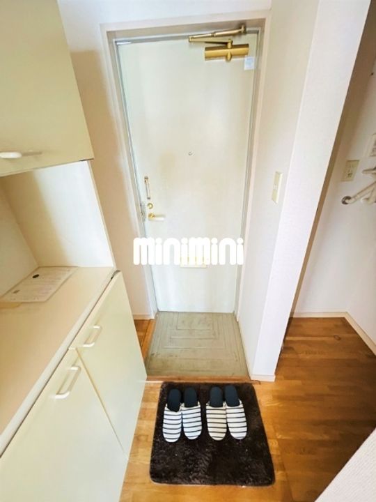 グリーンハイツの玄関