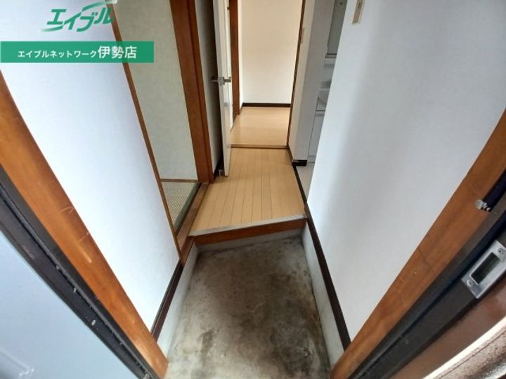 コーポたかはし P1の玄関