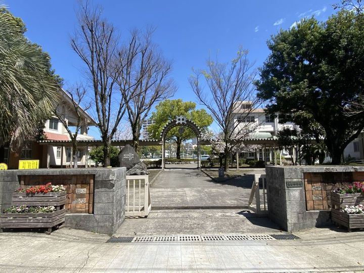 徳田ビルの周辺