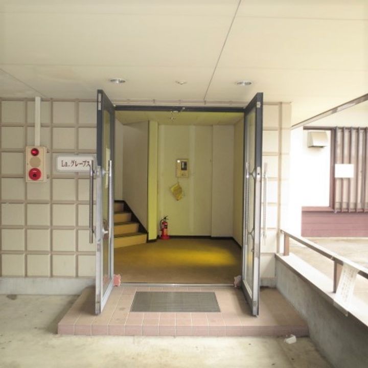 グレープス・勝沼の玄関