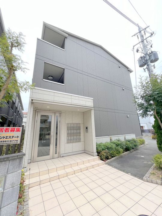 大阪府豊中市向丘3(マンション)の賃貸物件の外観