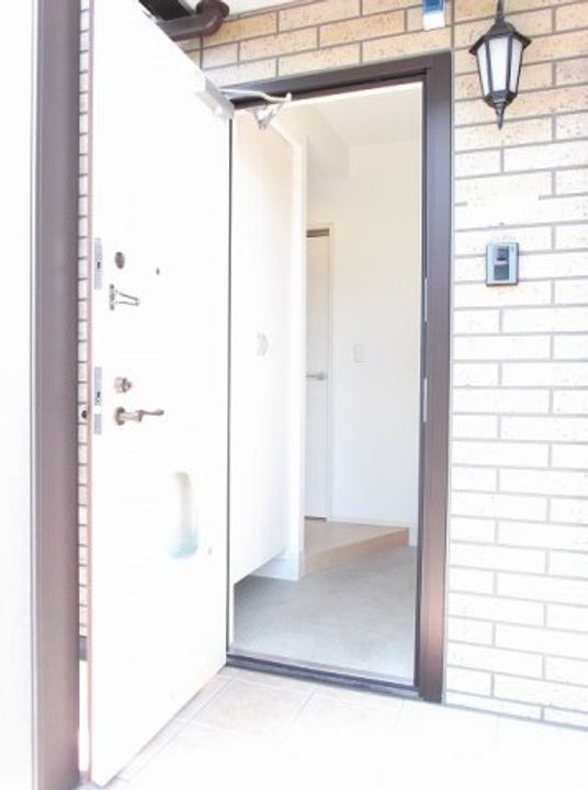 茨城県結城市大字結城(アパート)の賃貸物件の玄関