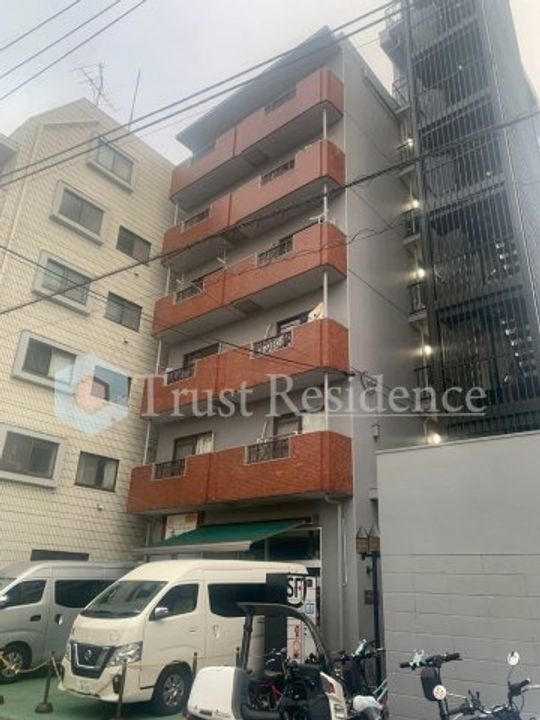 モンシェール三ノ輪の外観