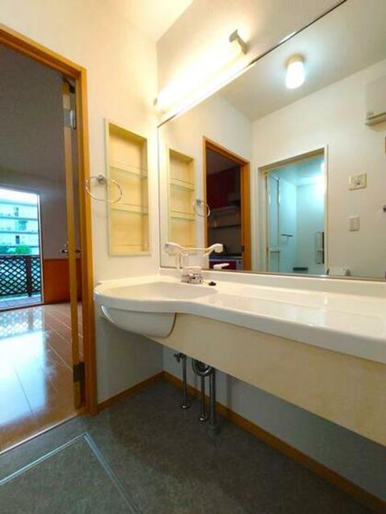 K2パークス白山の内装