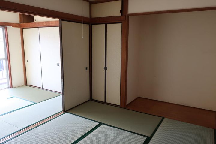 グリーンハイツ花形の居間