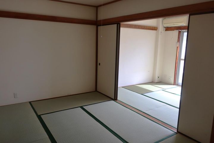 グリーンハイツ花形の居間