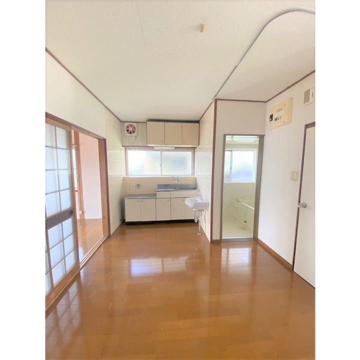 徳永アパートの居間