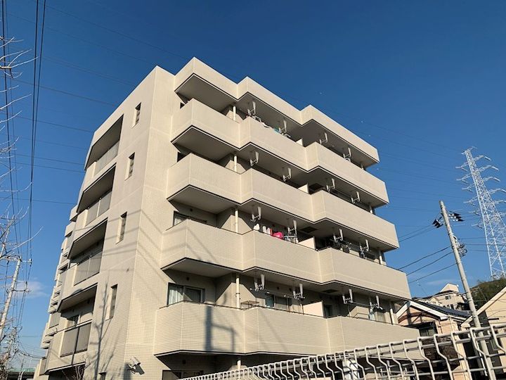 ヴァンベール本郷台の外観