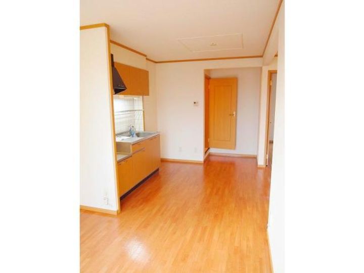 愛知県碧南市城山町3(アパート)の賃貸物件の居間