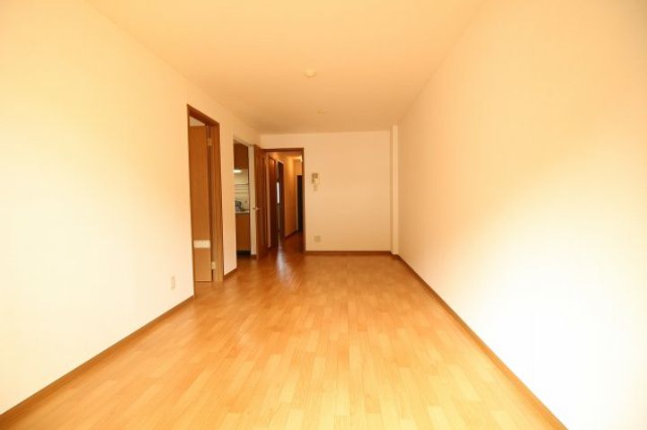 グランデールサカエ(マンション)の居間