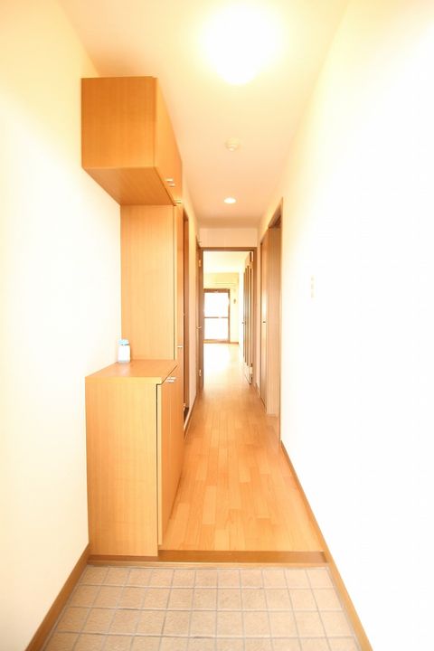 グランデールサカエ(マンション)の玄関