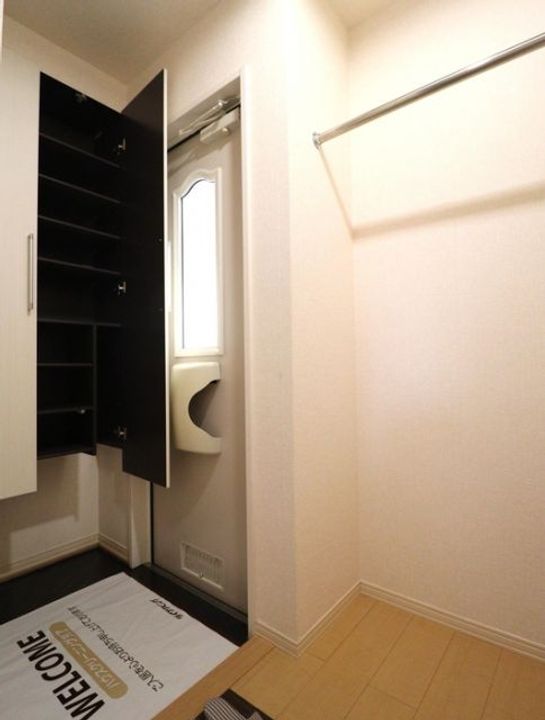 新潟県長岡市大山3(アパート)の賃貸物件の玄関