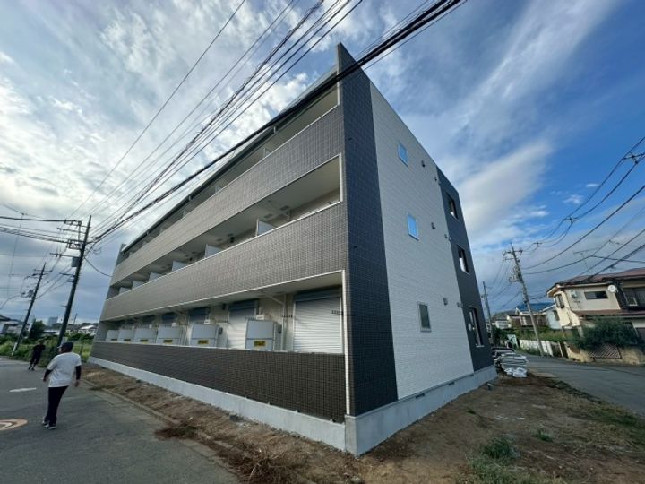 ベルシティ秋津の外観