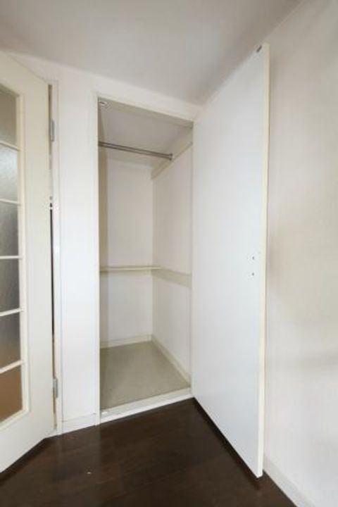 コーポ助任の内装