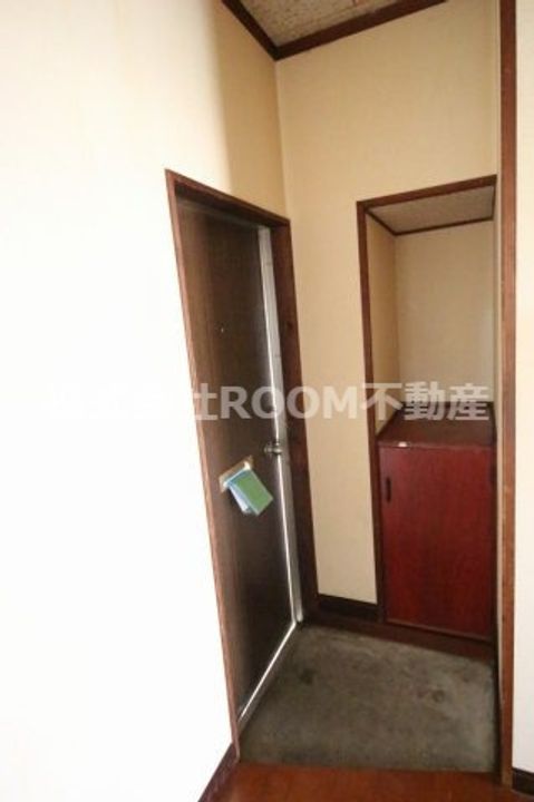 コーポホープの玄関