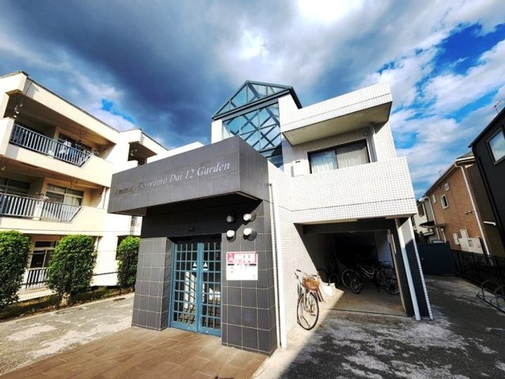 アメニティコウヤマ第12ガーデンの外観