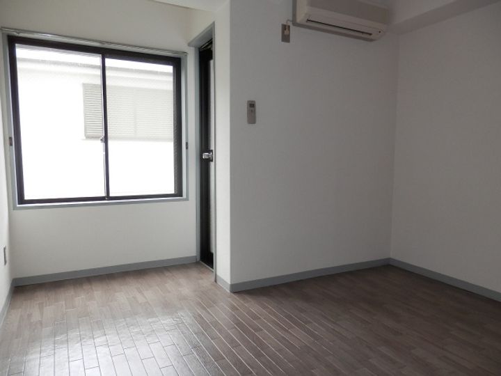 アメニティコウヤマ第12ガーデンの居間