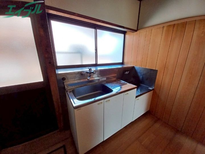 三重県伊勢市中島2(一戸建)の賃貸物件のキッチン