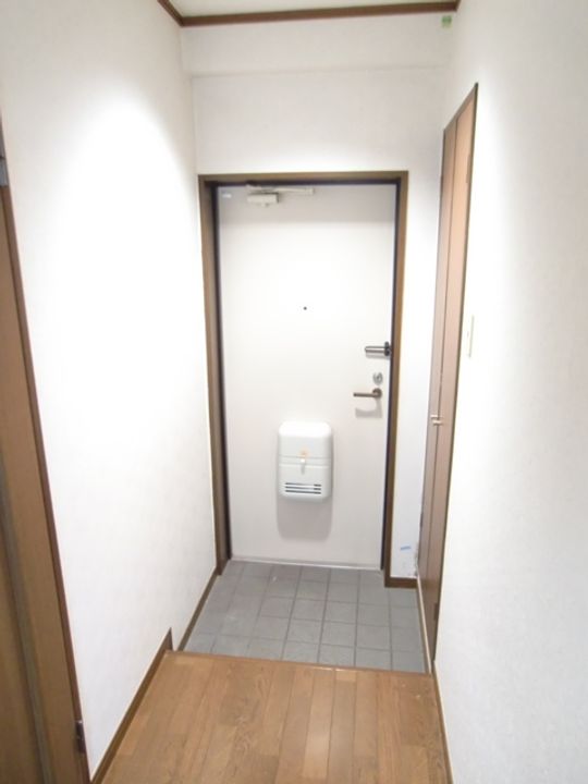 宮城県仙台市太白区柳生4(マンション)の賃貸物件の玄関