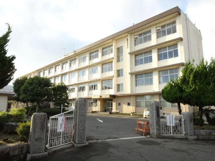 フレグランス久保の周辺