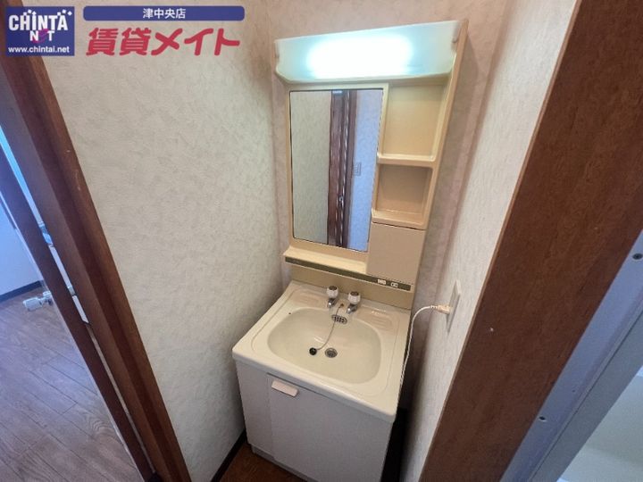 コーポ新栄の内装